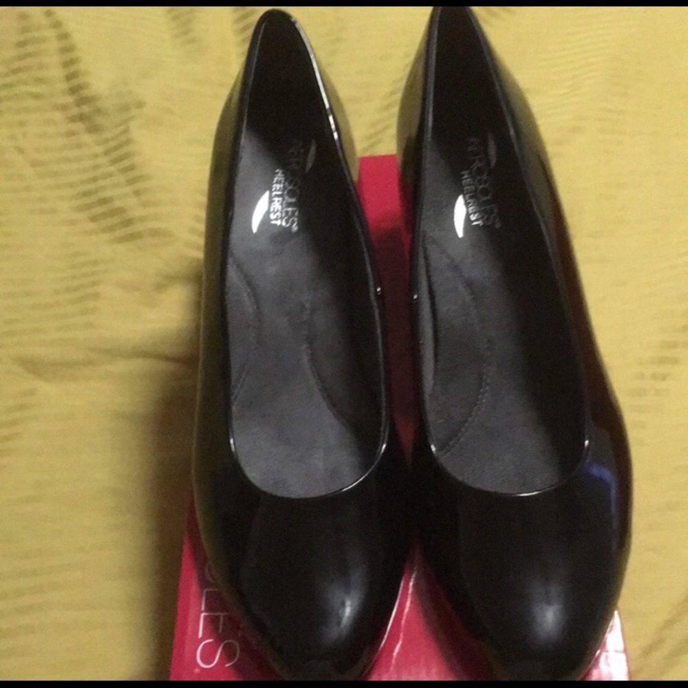 Aerosole shoes